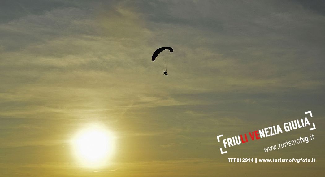 Paragliding